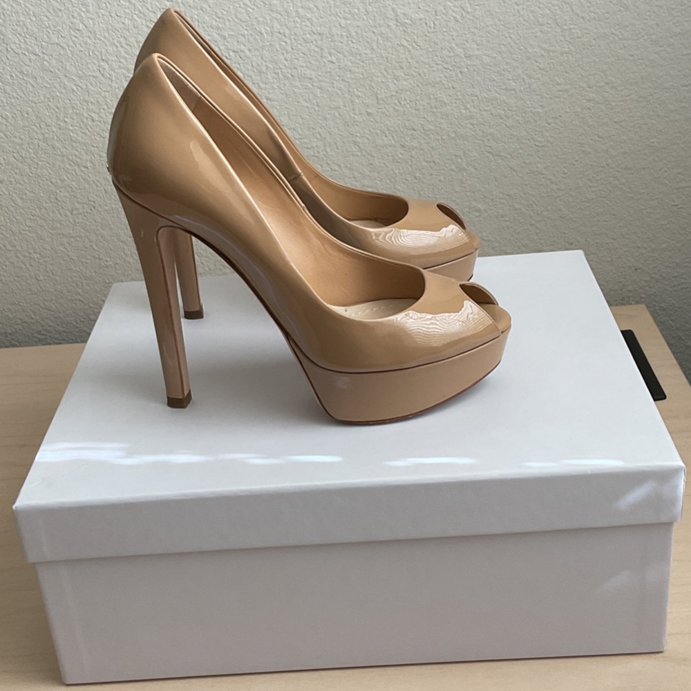 Dior Women's Beige Heels - Picture 3 of 14